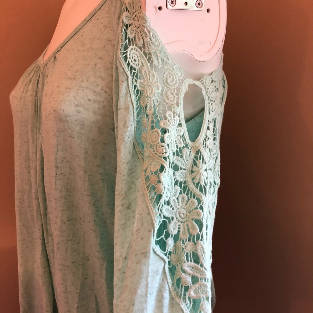 Mittoshop green cold shoulder top w/ embroidery
